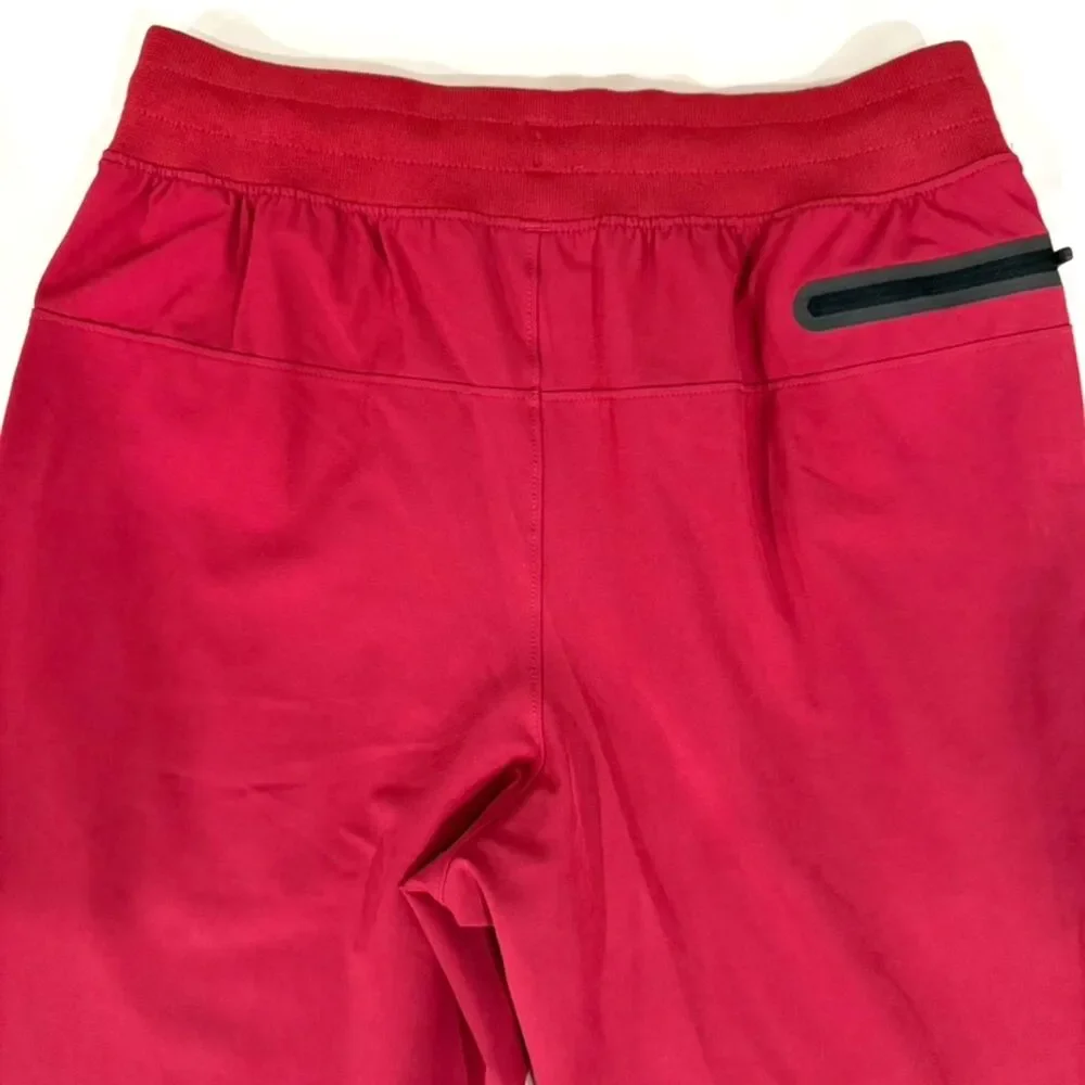 Under Armour NWT Mens Medium Red Maroon Sportstyle Elite‎ Crop Pants 1376965